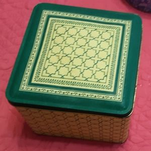 Current stationery tin